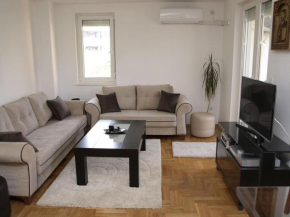 DONEK Apartments